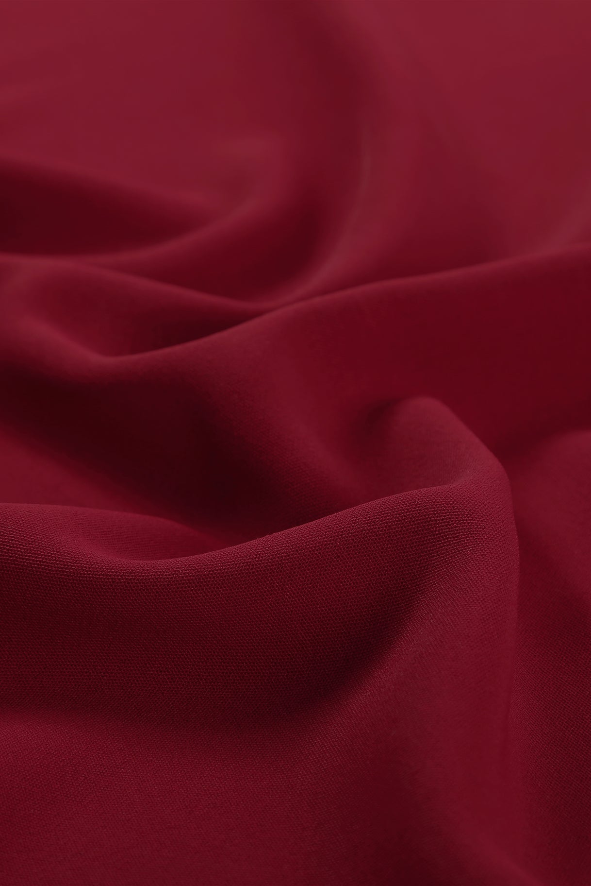 Fiery Red Chic High Low Kimono Top featuring elegant v-neck and dramatic kimono sleeves, perfect for stylish outfits.