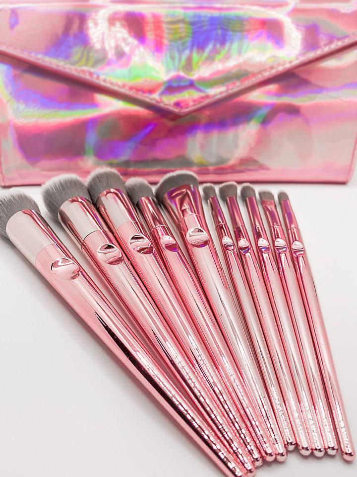 I Am Light Brush Collection featuring 10 rose gold brushes, a stylish carrying case, and a heart-shaped mirror.