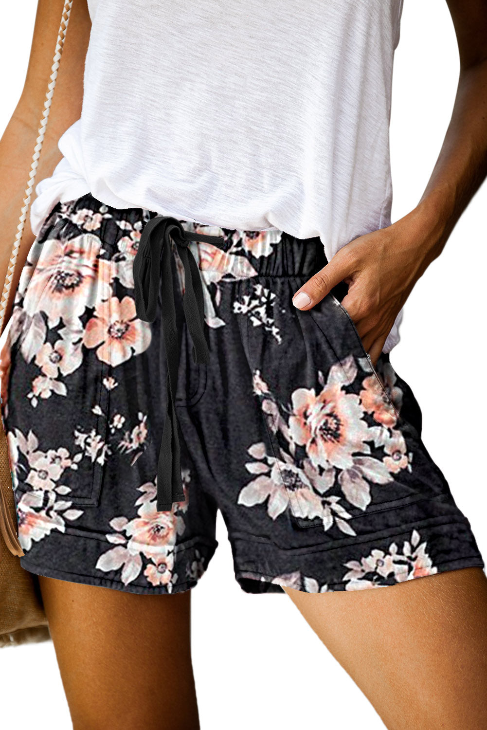 Leopard print casual shorts with drawstring and pockets, showcasing a stylish and comfortable design.