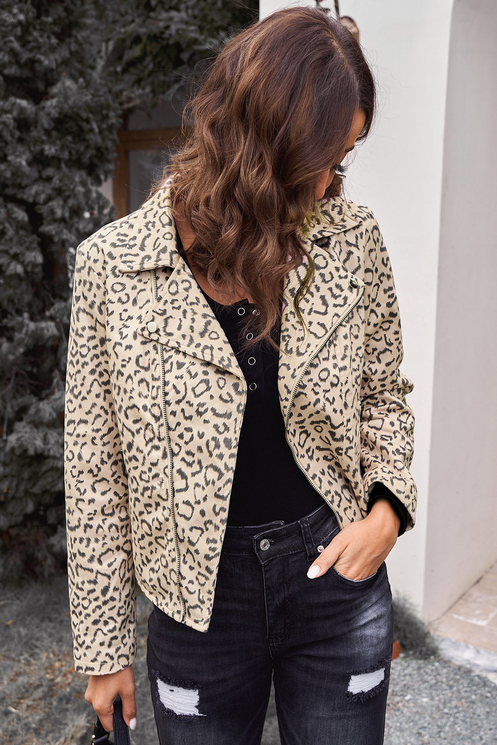Leopard Print Zipper Lapel Collar Jacket displayed on a mannequin, showcasing its stylish design and zipper closure.