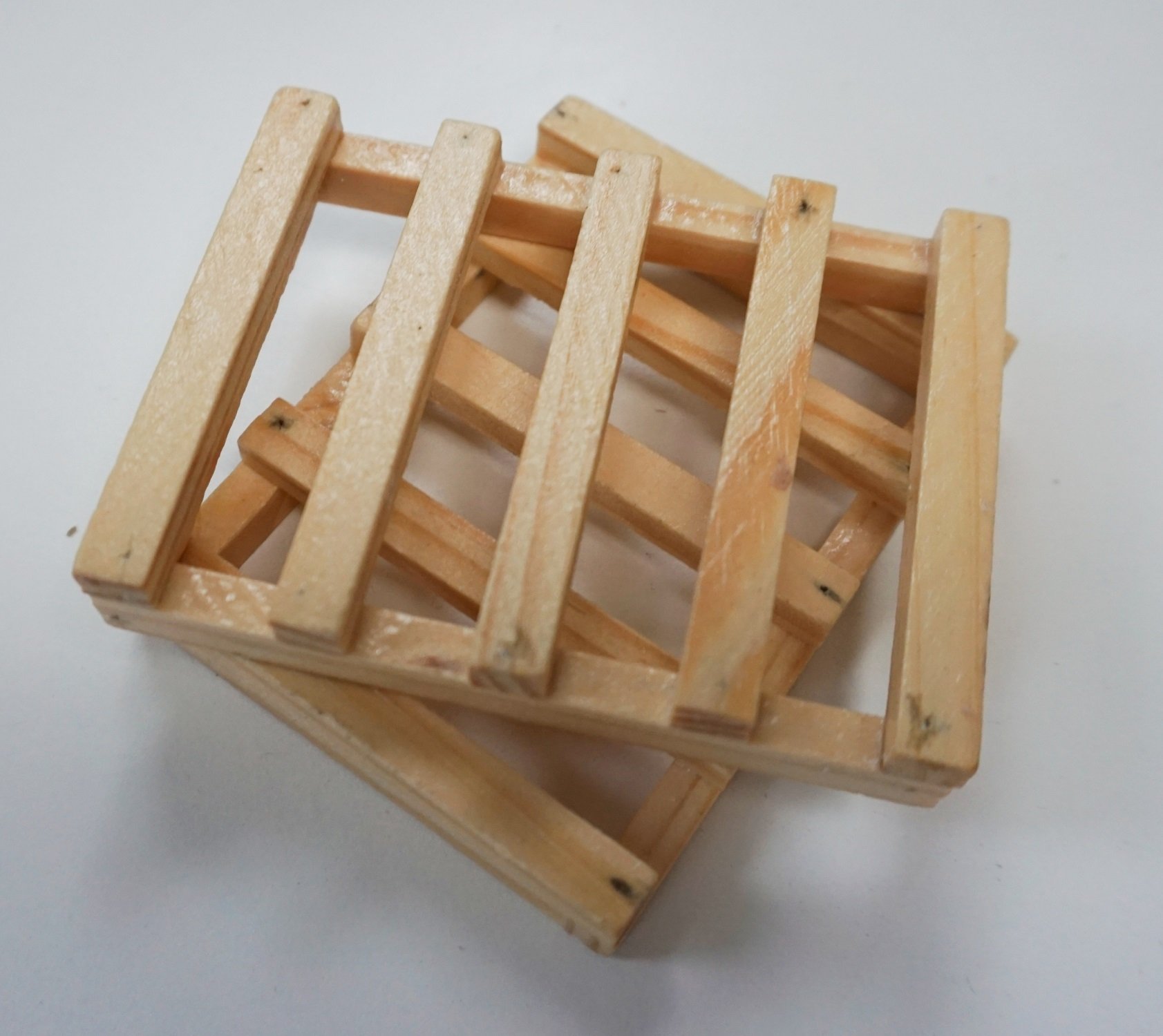 Natural Bamboo Soap Draining Dish in ladder style, showcasing its eco-friendly design and drainage features.