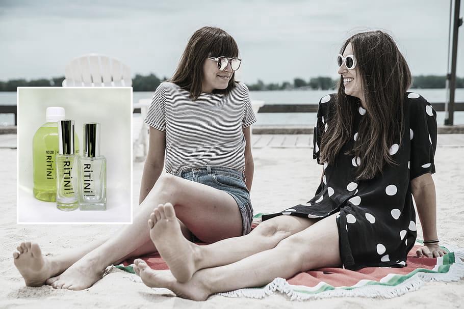 RiTiNi UNISEX NICHE-482 - BLACK ORCHID perfume bottle with two refillable bottles, showcasing elegance and luxury.