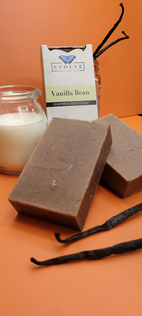 Standard Soap - Vanilla Bean (Goatmilk) bar with creamy texture and vanilla bean infusion, perfect for moisturizing and cleansing skin.