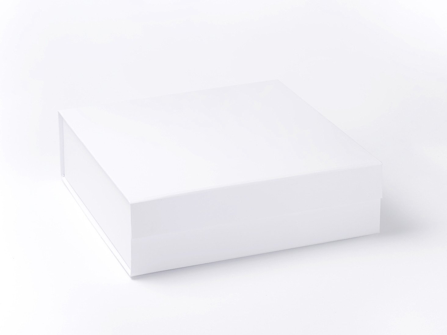 Elegant white proposal box with metallic writing for Jr Groomswoman invitation, showcasing its sleek design and quality finish.