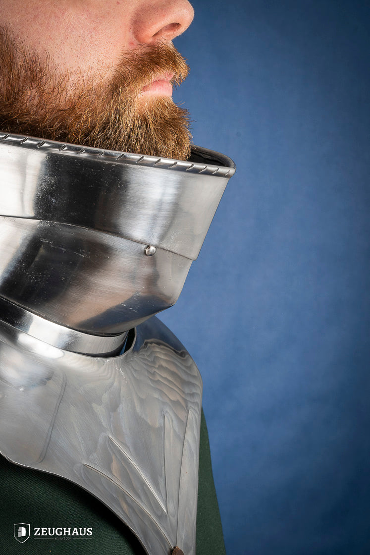 Articulated Gorget with Bevor made of 1.6mm polished steel, showcasing its satin finish and articulated design for neck protection.