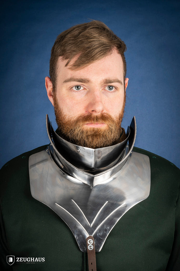 Articulated Gorget with Bevor made of 1.6mm polished steel, showcasing its satin finish and articulated design for neck protection.