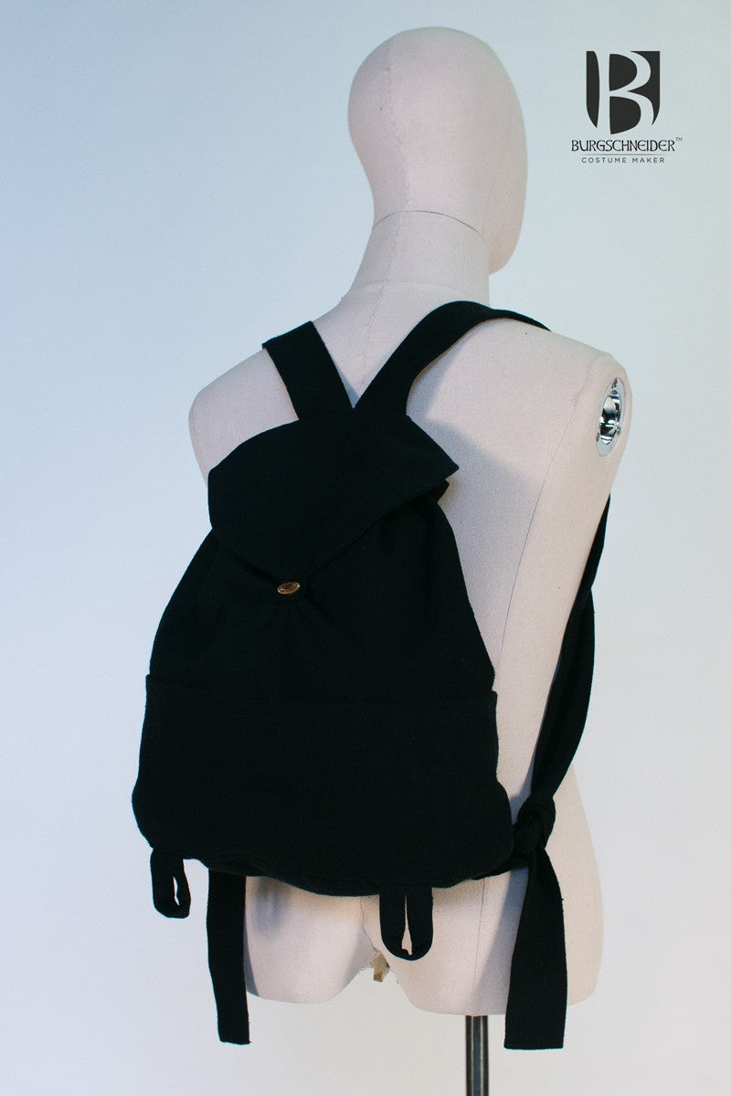 Capsus Black Backpack featuring adjustable straps and functional loops, made of durable cotton material, perfect for adventurers and historical reenactments.