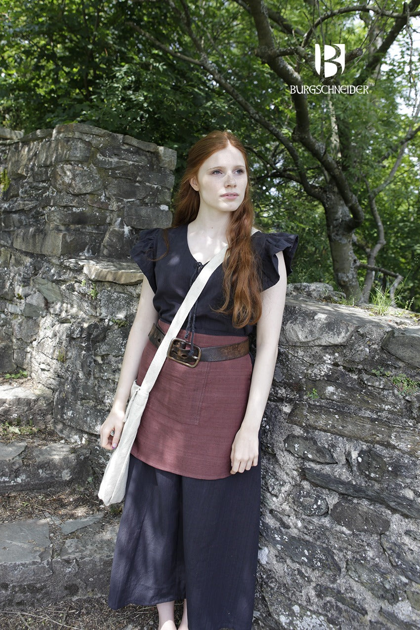 The Bag Ehwaz Hemp, a medieval-style bag made of unkempt cotton, featuring a long strap and coarse fabric for authenticity.