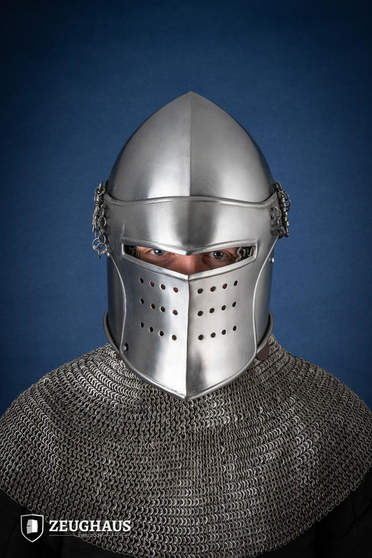 Bascinet Avenger 1.6mm Polished helmet with detachable visor, showcasing its elegant design and craftsmanship.