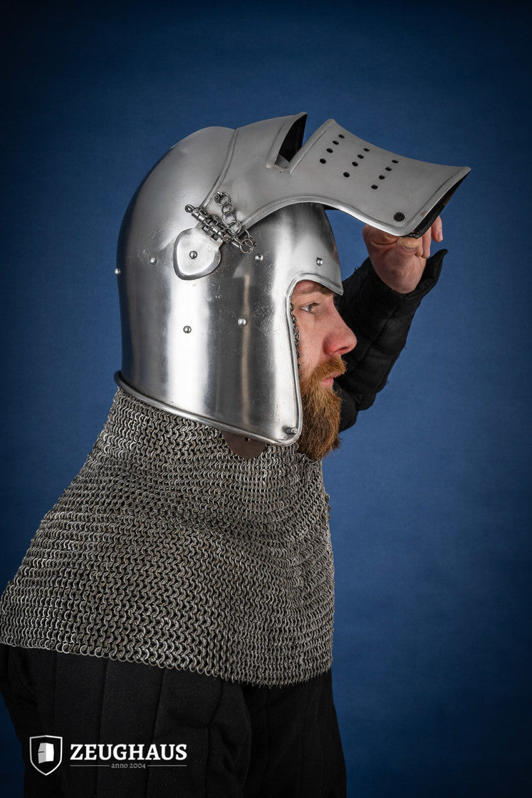 Bascinet Avenger 1.6mm Polished helmet with detachable visor, showcasing its elegant design and craftsmanship.