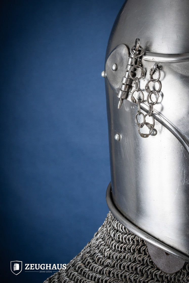 Bascinet Avenger 1.6mm Polished helmet with detachable visor, showcasing its elegant design and craftsmanship.