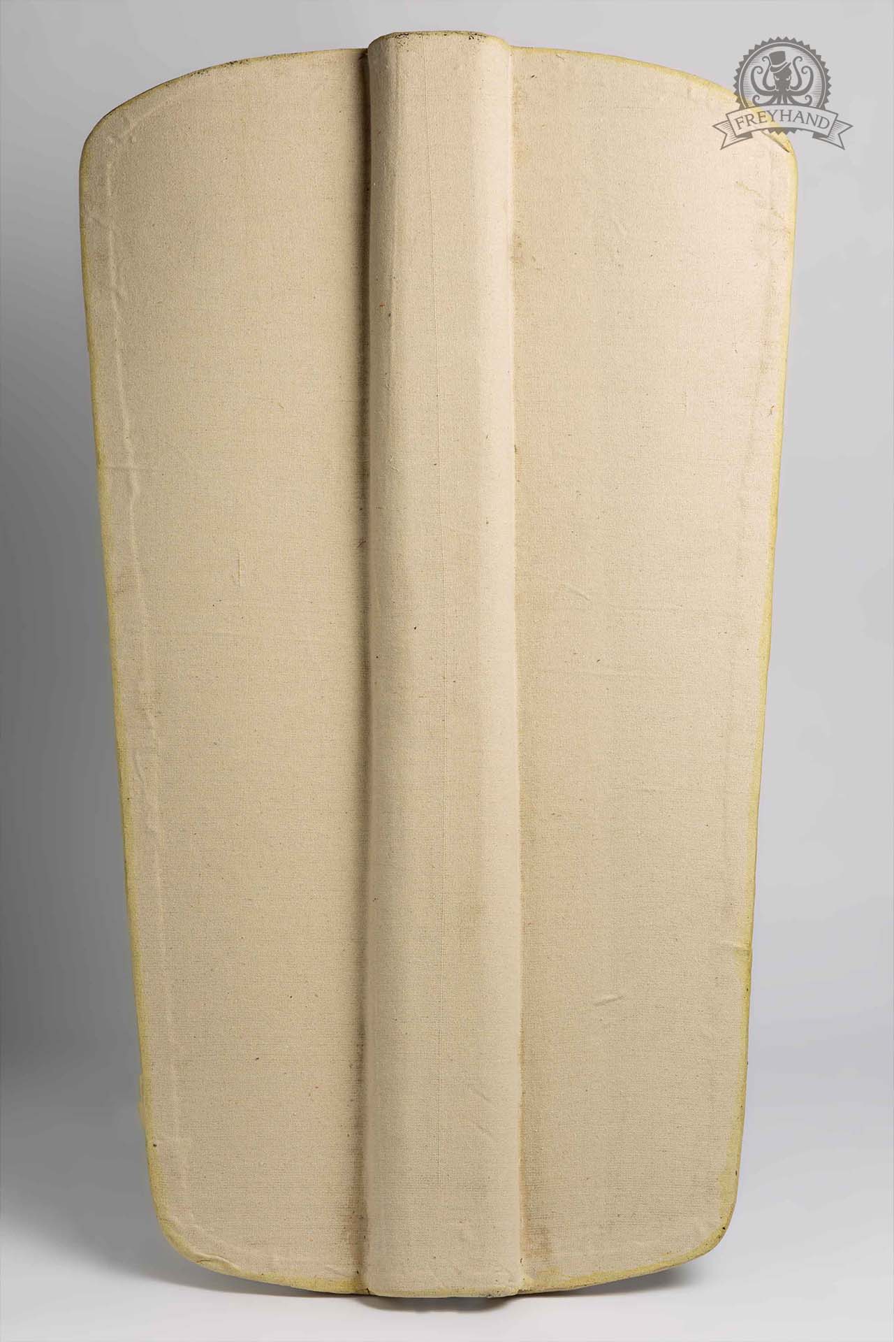 Big Shield Blank Pavese made of foam and canvas, featuring a coarse texture for customization, ideal for LARP and cosplay.