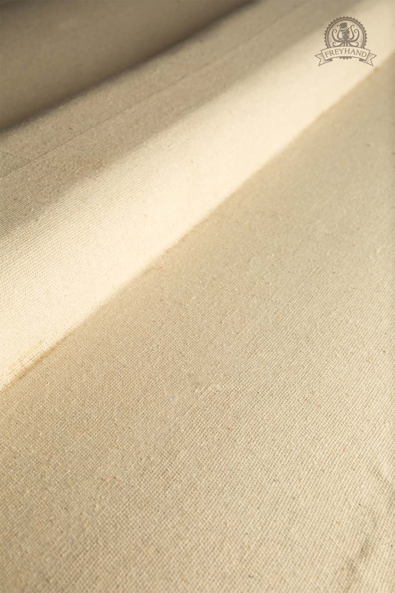 Big Shield Blank Pavese made of foam and canvas, featuring a coarse texture for customization, ideal for LARP and cosplay.