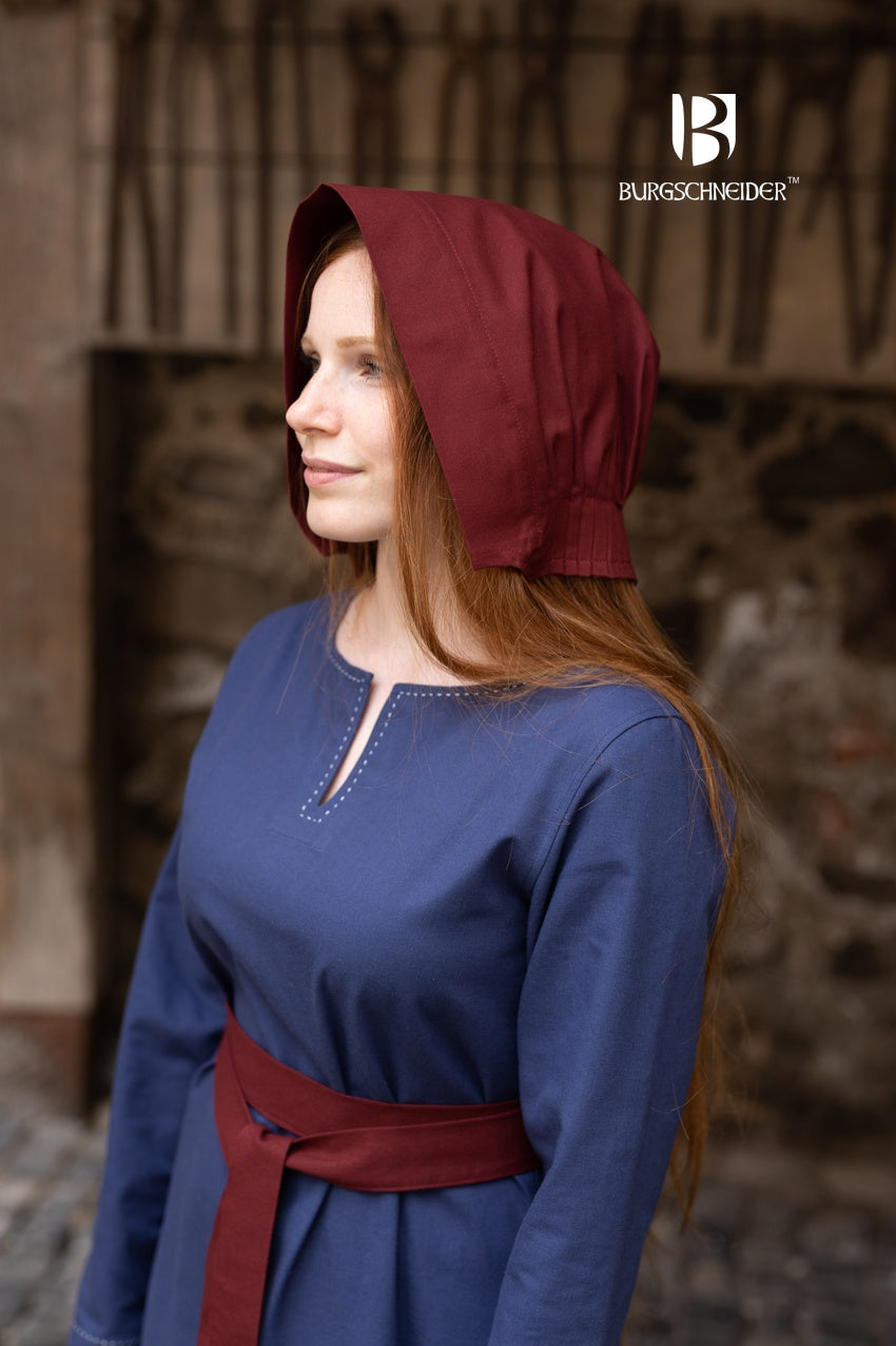The Bonnet Helga Bordeaux, a 100% cotton medieval hood with a round brim, showcasing its elegant bordeaux color and detailed craftsmanship.