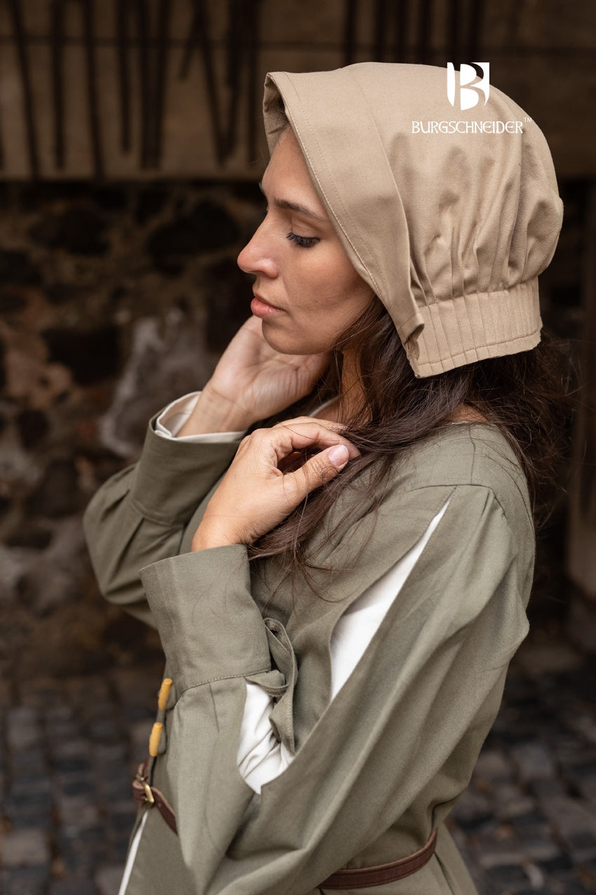 Bonnet Helga Hemp, a 100% cotton medieval hood with a round brim, showcasing its elegant design and historical significance.