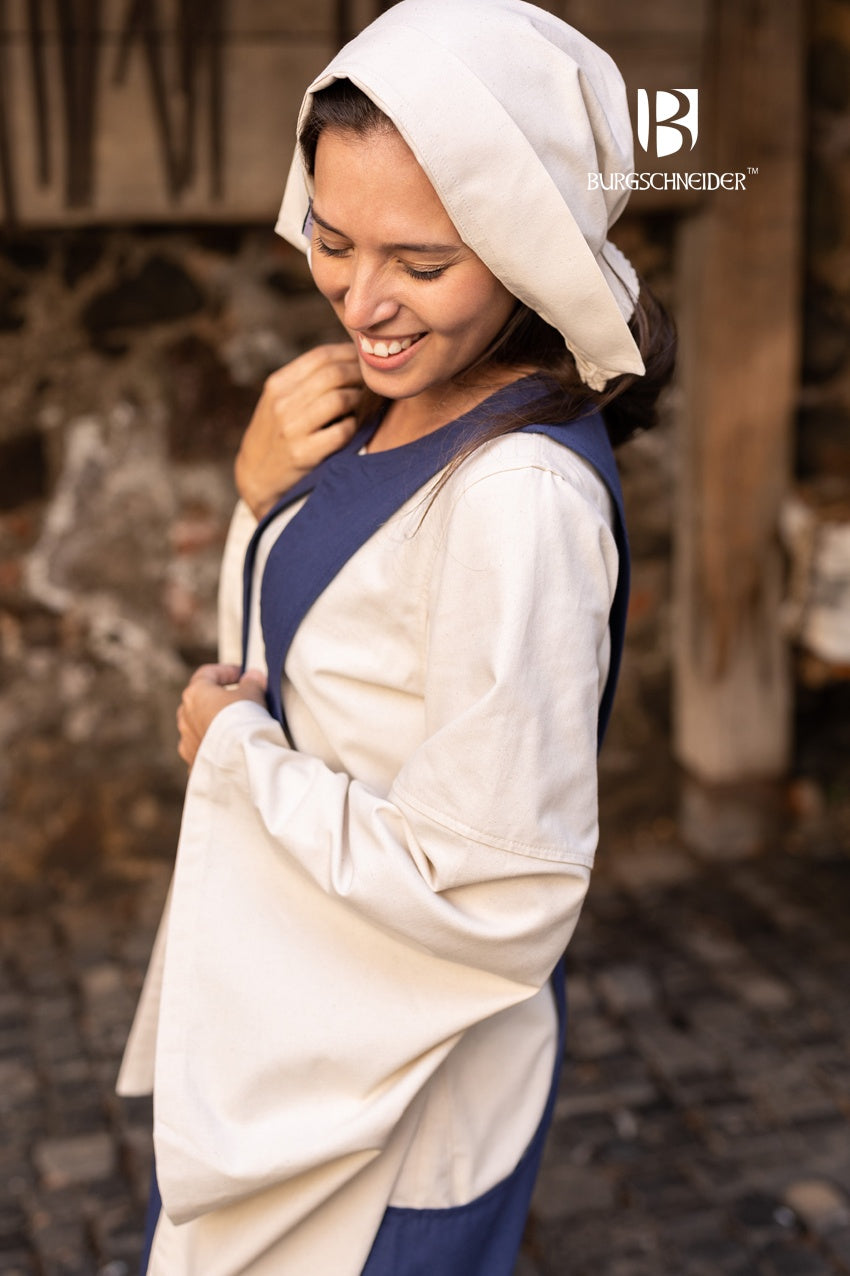 Bonnet Helga Natural, a 100% cotton medieval hood with a half-circle round brim, ideal for historical costumes.