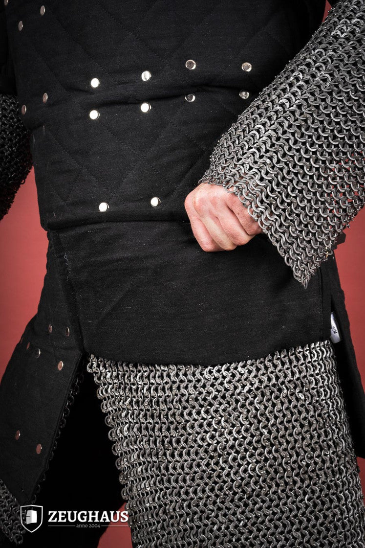 Brigantine Black body armor featuring riveted steel plates and leather straps, designed for comfort and protection in LARP and exhibition combat.