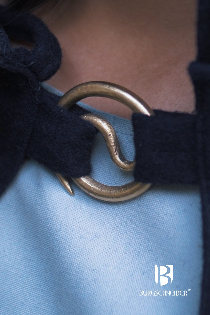 Elegant handmade Spiral Brooch Lukk Gold with a unique spiral design, perfect for securing cloaks and capes.