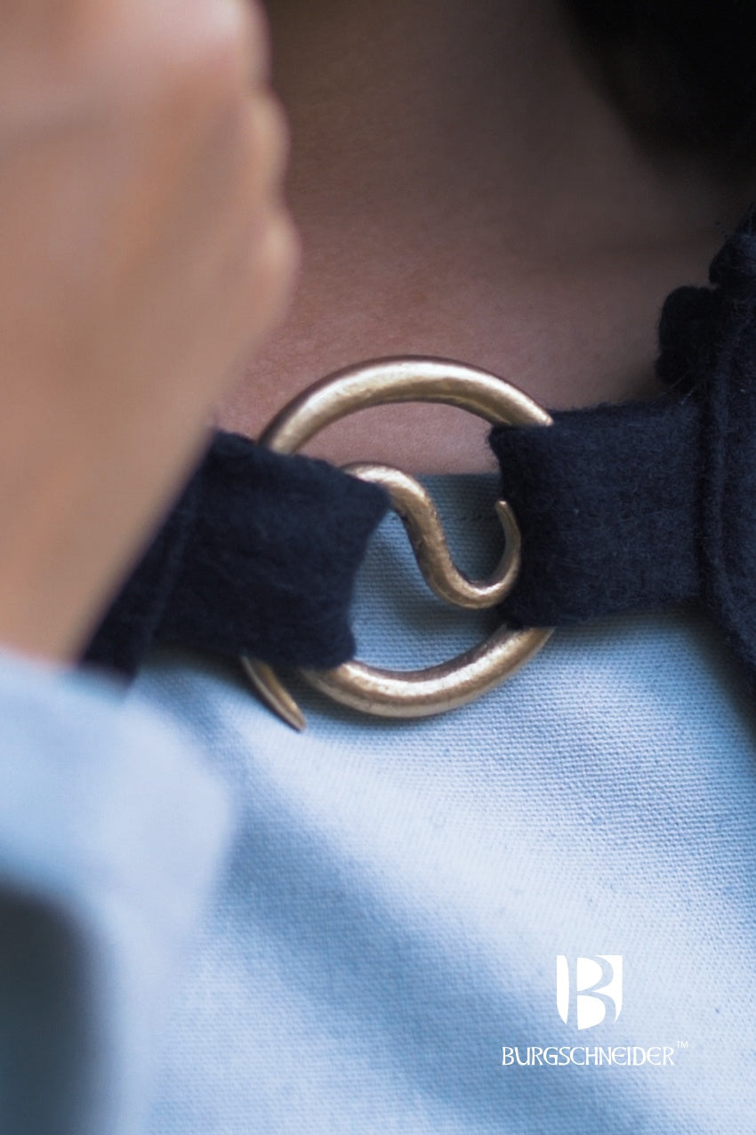 Elegant handmade Spiral Brooch Lukk Gold with a unique spiral design, perfect for securing cloaks and capes.