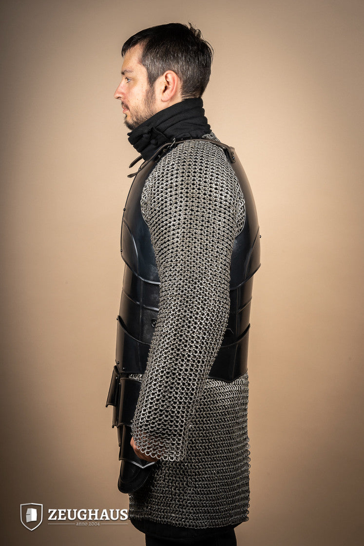 Cuirass Champion Burnished armor featuring a complete breast and back design with leather straps and flanged edges for enhanced safety.