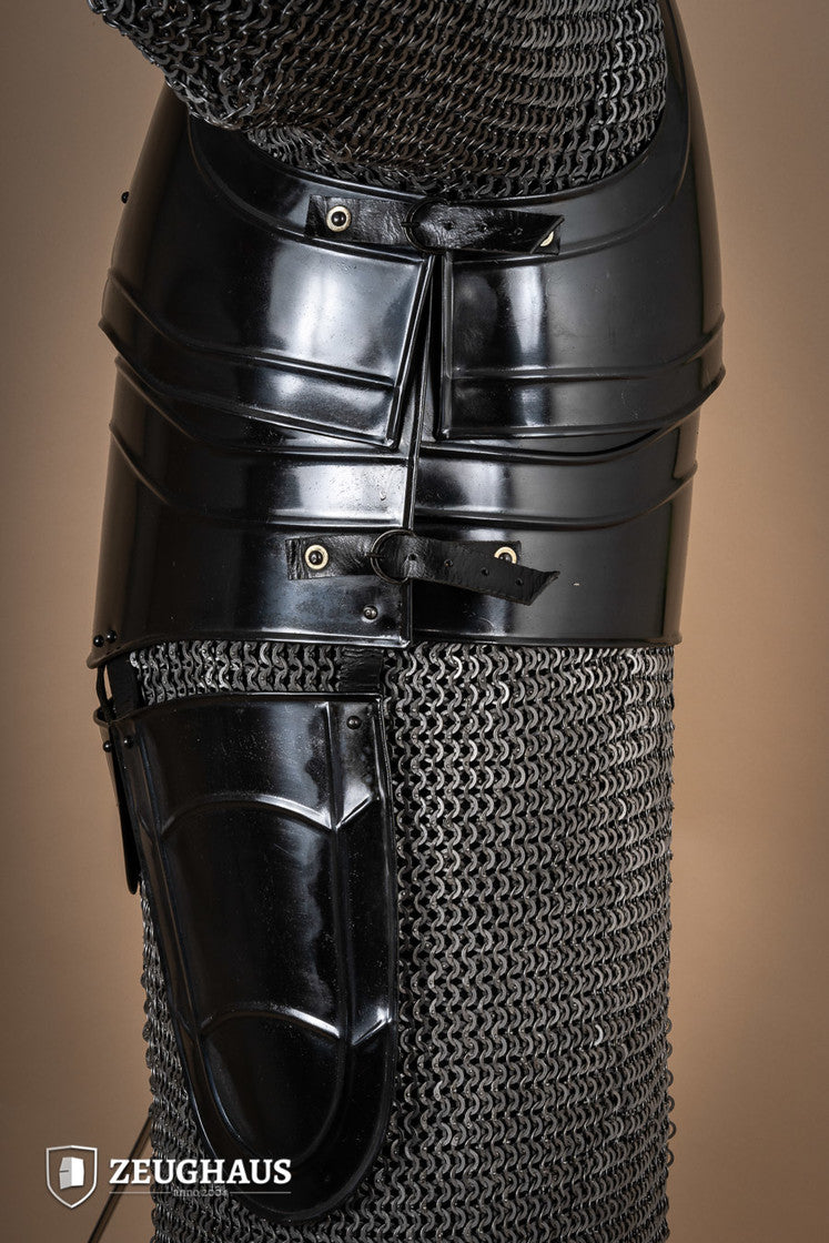 Cuirass Warrior with Tassets Burnished, featuring adjustable straps, black steel construction, and protective flanged edges.