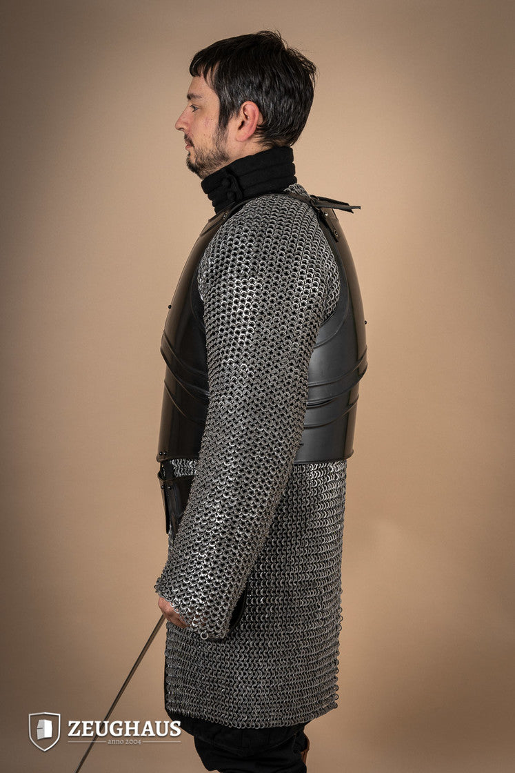 Cuirass Warrior with Tassets Burnished, featuring adjustable straps, black steel construction, and protective flanged edges.