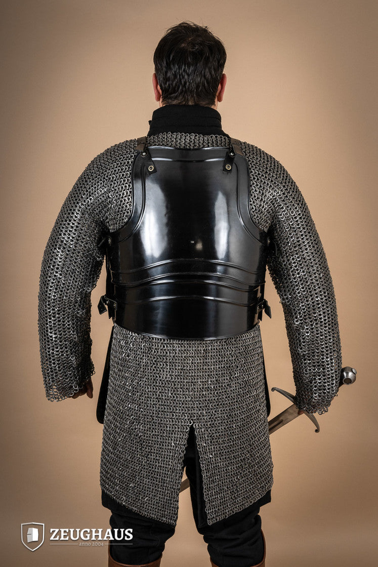 Cuirass Warrior with Tassets Burnished, featuring adjustable straps, black steel construction, and protective flanged edges.