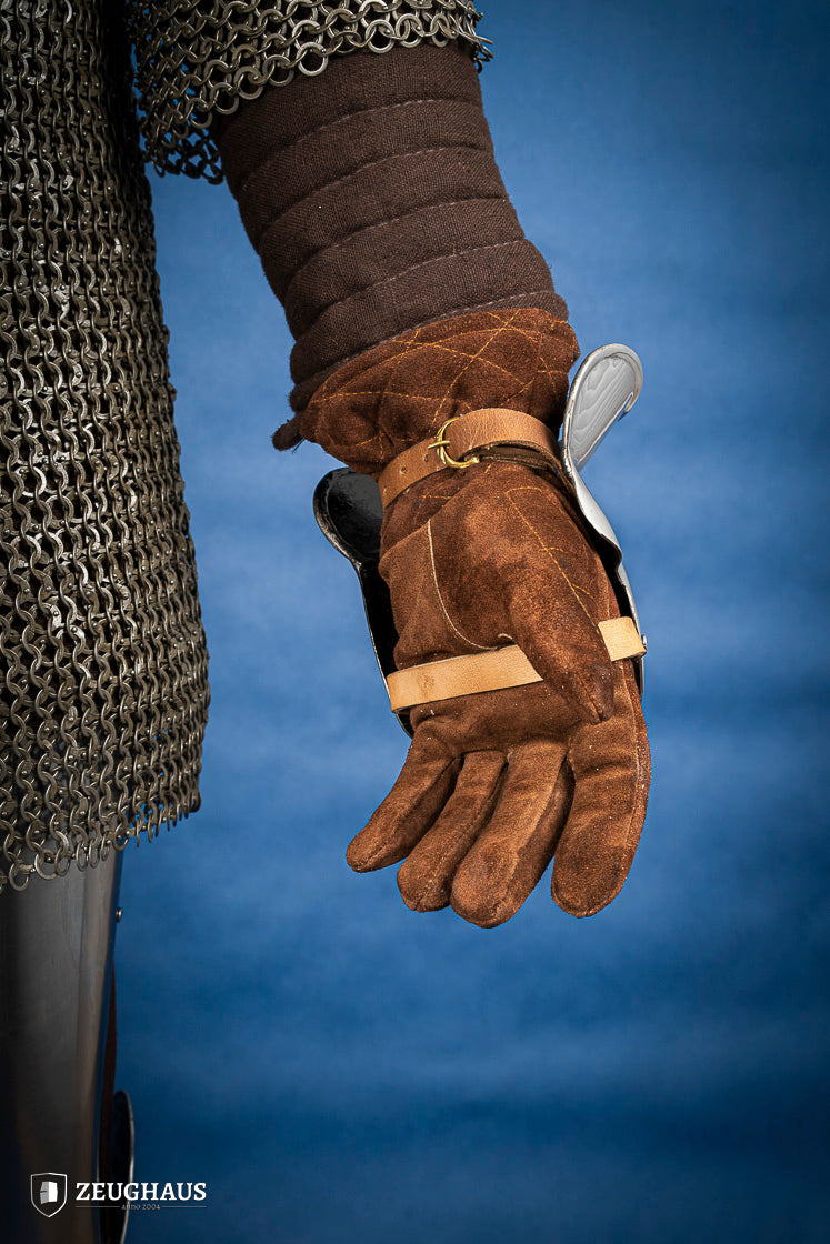 Demi Gauntlets made of 1.6mm polished steel, showcasing robust hand and wrist protection with full finger mobility.