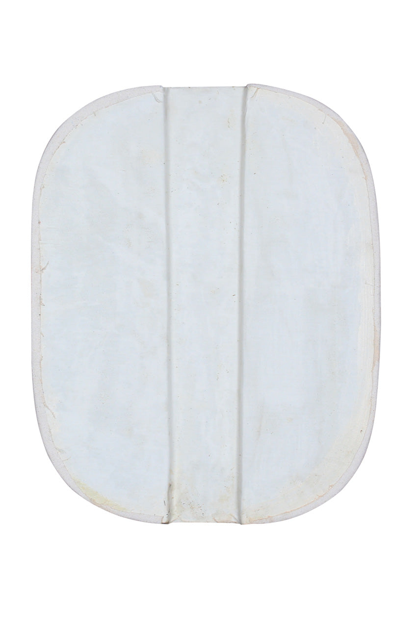 DIY Shield Pavese 55 cm in white fabric, customizable with handles and paint.