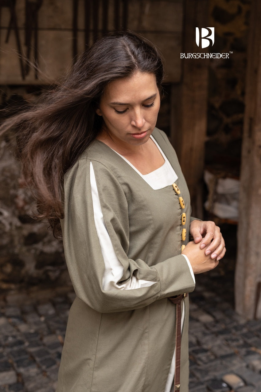 Dress Verena Seaweed featuring a flared bottom, six buttons, slit sleeves, and square neckline in a beautiful seaweed color.