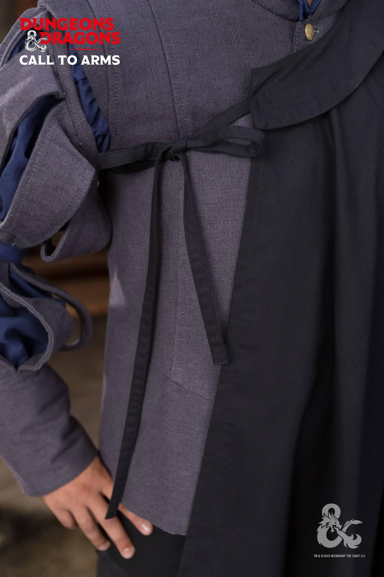 Dungeons & Dragons Bard Cape in black with a turn-down collar and drawstring neckline, perfect for performers and cosplay.