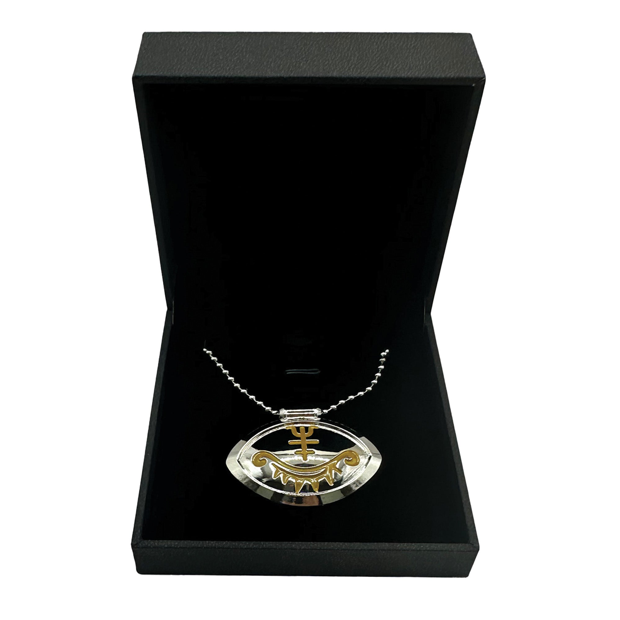 Dungeons & Dragons Amulet of Proof against Detection featuring intricate designs and a captivating gemstone.