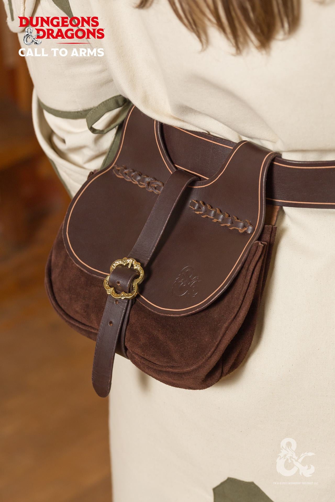 Brown Dungeons & Dragons Kidney Belt Bag with adjustable leather strap and gold buckle, designed for adventurers to securely carry valuables.