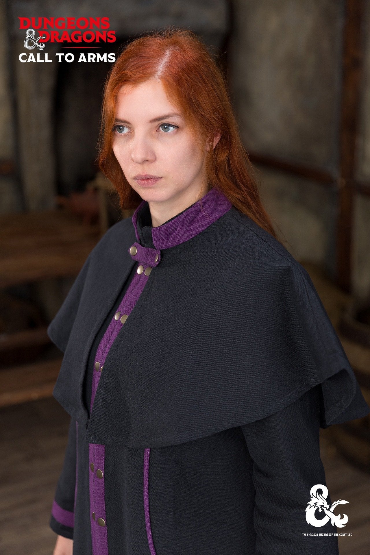 Dungeons & Dragons Warlock Cape in black and purple with a stand-up collar and secure closure strip, perfect for role-playing.