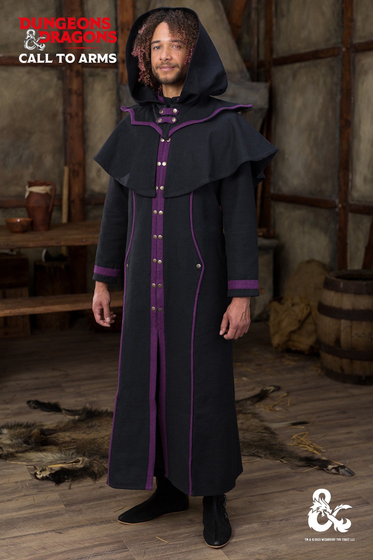 Dungeons & Dragons Warlock Cape in black and purple with a stand-up collar and secure closure strip, perfect for role-playing.