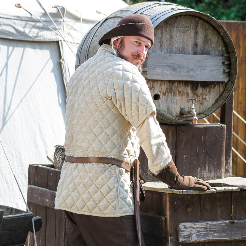 Gambeson Donnergrund Natural featuring diamond quilting and leather closures, perfect for LARP.