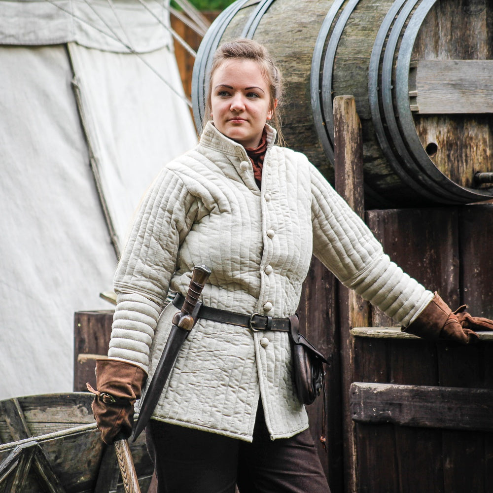 Gambeson Greifenfels Natural featuring elegant design, handmade buttons, and fitted cut, suitable for historical reenactments.
