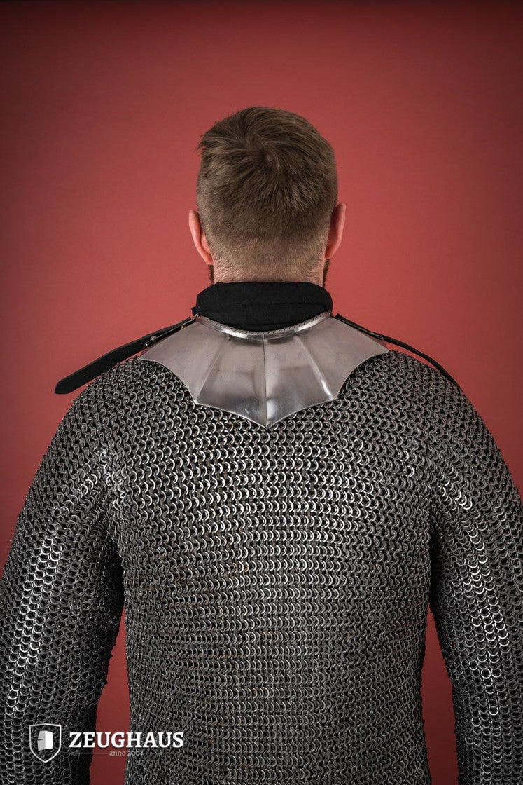 Gothic Gorget 1.6mm Polished collar, showcasing its elegant design and adjustable leather strap.