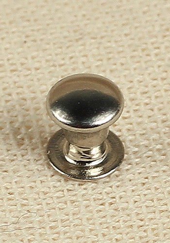 Hollow Rivet Ø4.8 x 4.7 mm made of iron with a nickel finish, ideal for LARP and medieval leather gear.