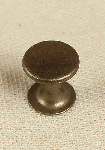 Hollow Rivet Ø9,0 x 7,8 mm made of iron and brass, showcasing its antique finish and hollow design for leather crafting.