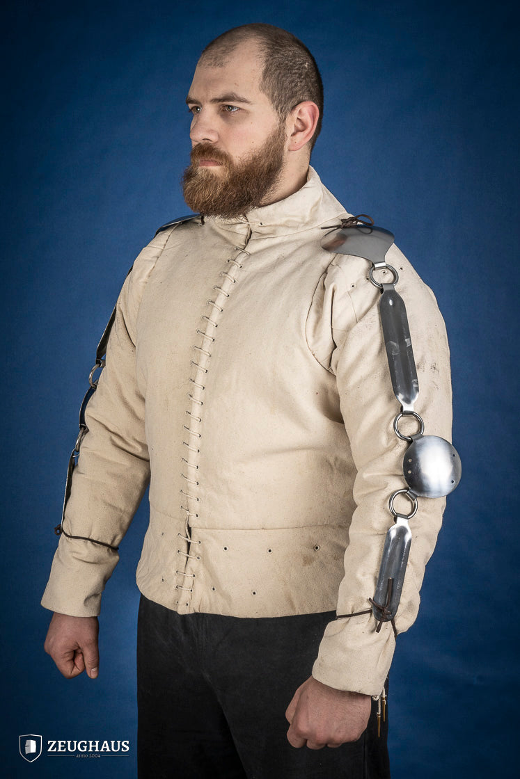 Jack Chains 1.6mm polished, handcrafted steel chains for medieval protection, showcasing their unique design and polished finish.