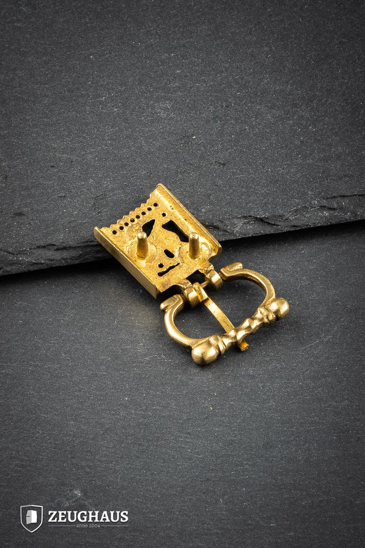 Late Middle Ages brass buckle designed for straps up to 20 mm, featuring a classic design and durable construction.