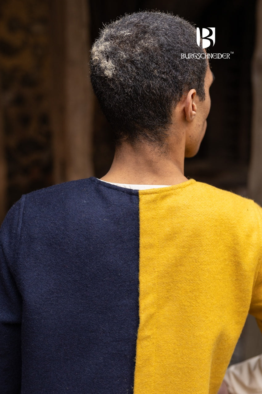 Left Side Surcoat Aleran Blue featuring vibrant blue color, stylish wooden buttons, and wide sleeves for freedom of movement.