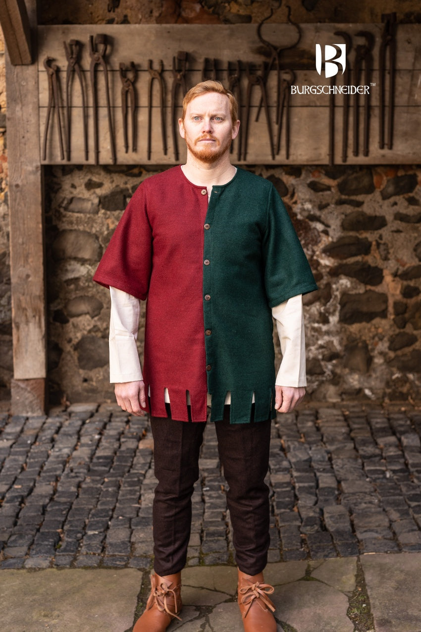 Left Side Surcoat Aleran Green featuring vibrant color, wooden buttons, and wide sleeves for comfort and style.