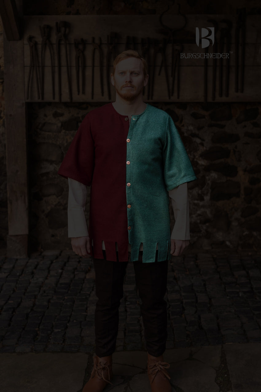 Left Side Surcoat Aleran Green featuring vibrant color, wooden buttons, and wide sleeves for comfort and style.