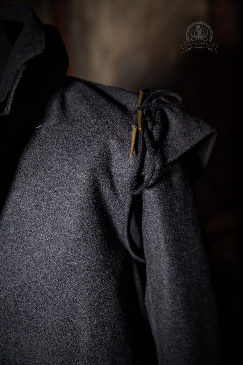 Musketeer Jacket Quentin Grey featuring stylish tassels and a wool fabric, perfect for LARP and costume events.