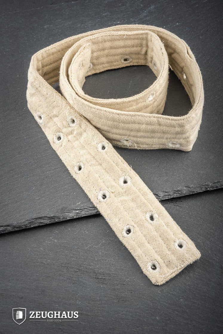 Padded Belt Natural made of high-quality cotton linen with a quilted finish, designed for medieval outfits.
