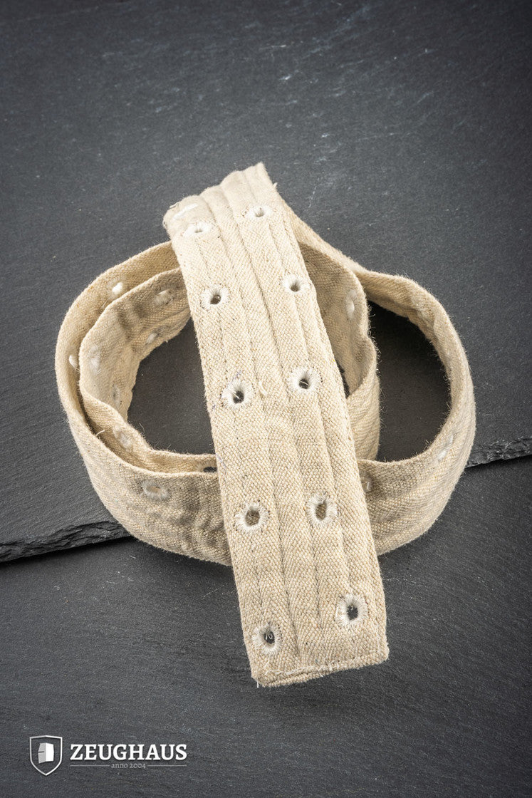 Padded Belt Natural made of high-quality cotton linen with a quilted finish, designed for medieval outfits.