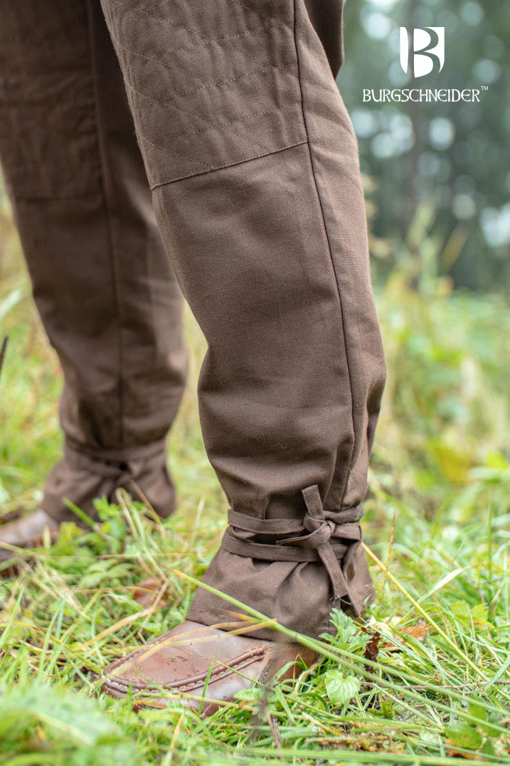 Kerga Brown Pants made from 100% cotton, featuring laces at the ankles and buttons down the front, ideal for medieval and fantasy events.