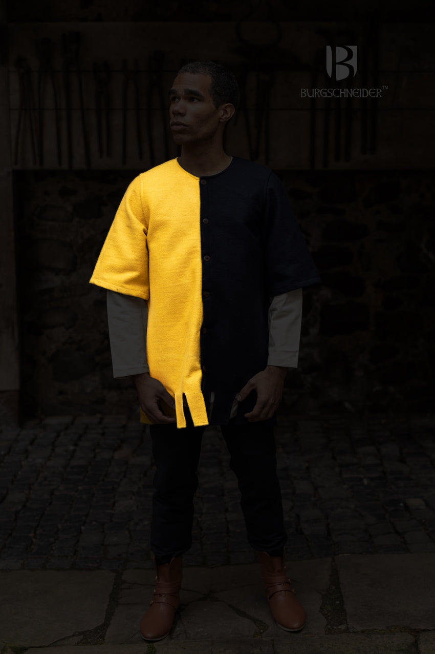 Right Side Surcoat Aleran in vibrant yellow with wooden buttons and wide sleeves, showcasing its medieval design.